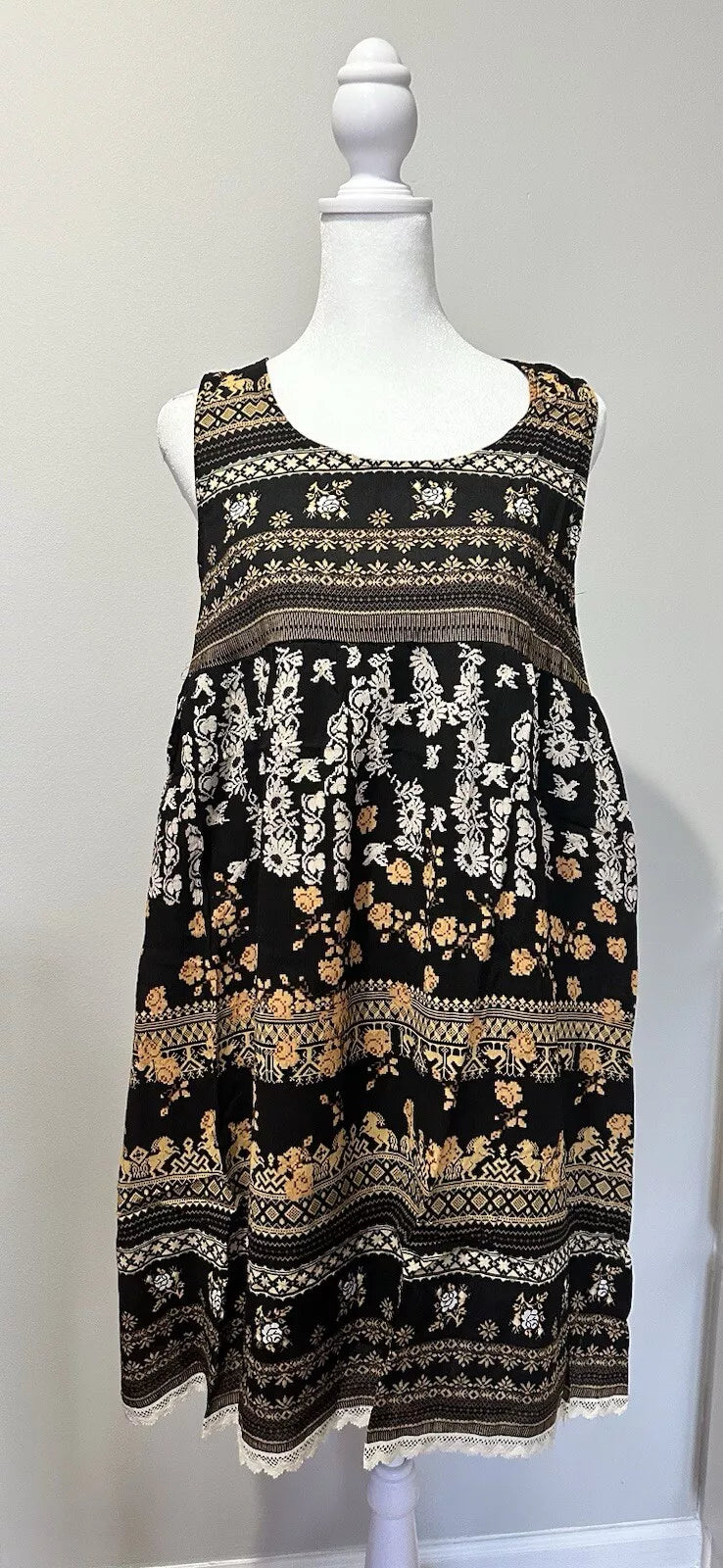 Hayden Los Angeles Mixed Floral Tunic Stylish Dress Size L